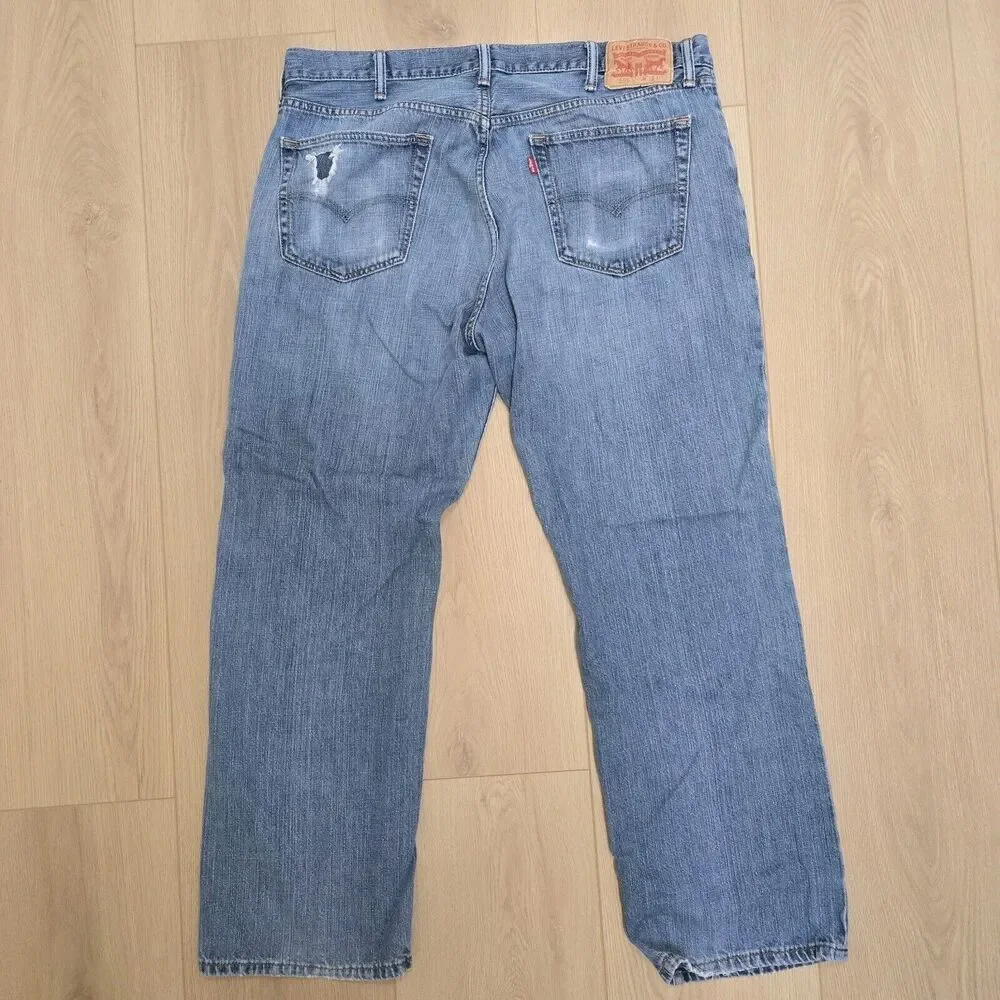 Levi's 559 Relaxed Straight Fit Jeans sz 38x32 Medium Wash Denim 100% Cotton